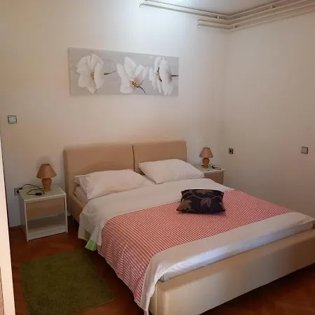 Oliva Apartment *