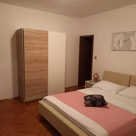 Apartment Oliva