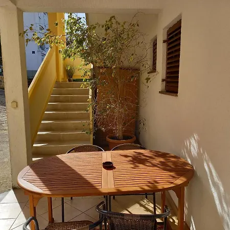 Apartment Oliva *