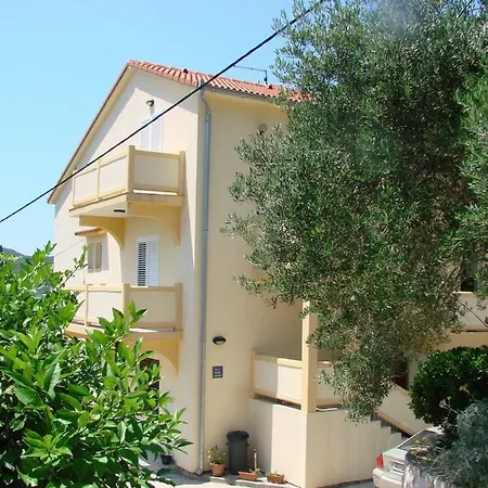 Apartment Oliva
